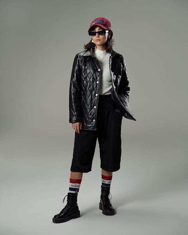 Adoptez la veste matelassée femme pour un style givré